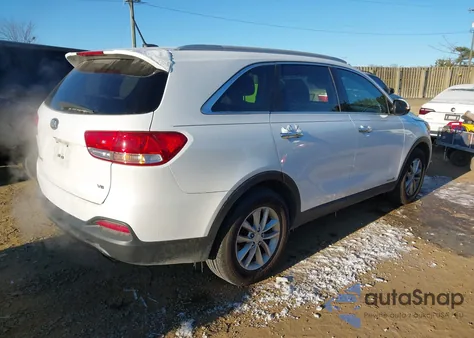 2016 Kia Sorento 3.3L Lx z USA, uszkodzony, nr VIN 5XYPGDA5XGG143845